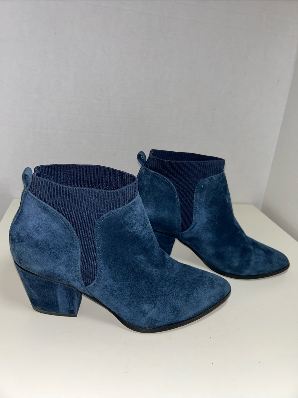 Bella Vita Lottie Blue Suede Chelsea Pull On Bootie Ankle Boot